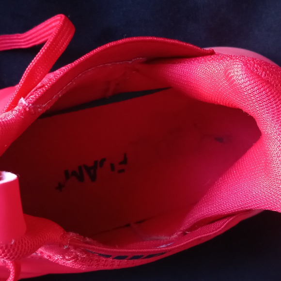 PUMA - Picture 6 of 8